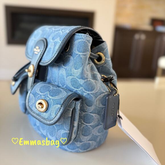 Coach Hadley Backpack In Signature Denim CDB95 denim/Gold/Indigo main image 10